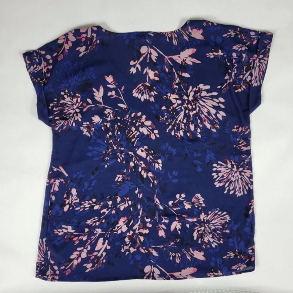 blouse - Picture 7 of 10